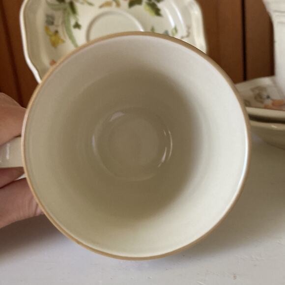 Vintage Mikasa “Olde Tapestry” Cups & Saucers, Service for 3 - Picture 6 of 13